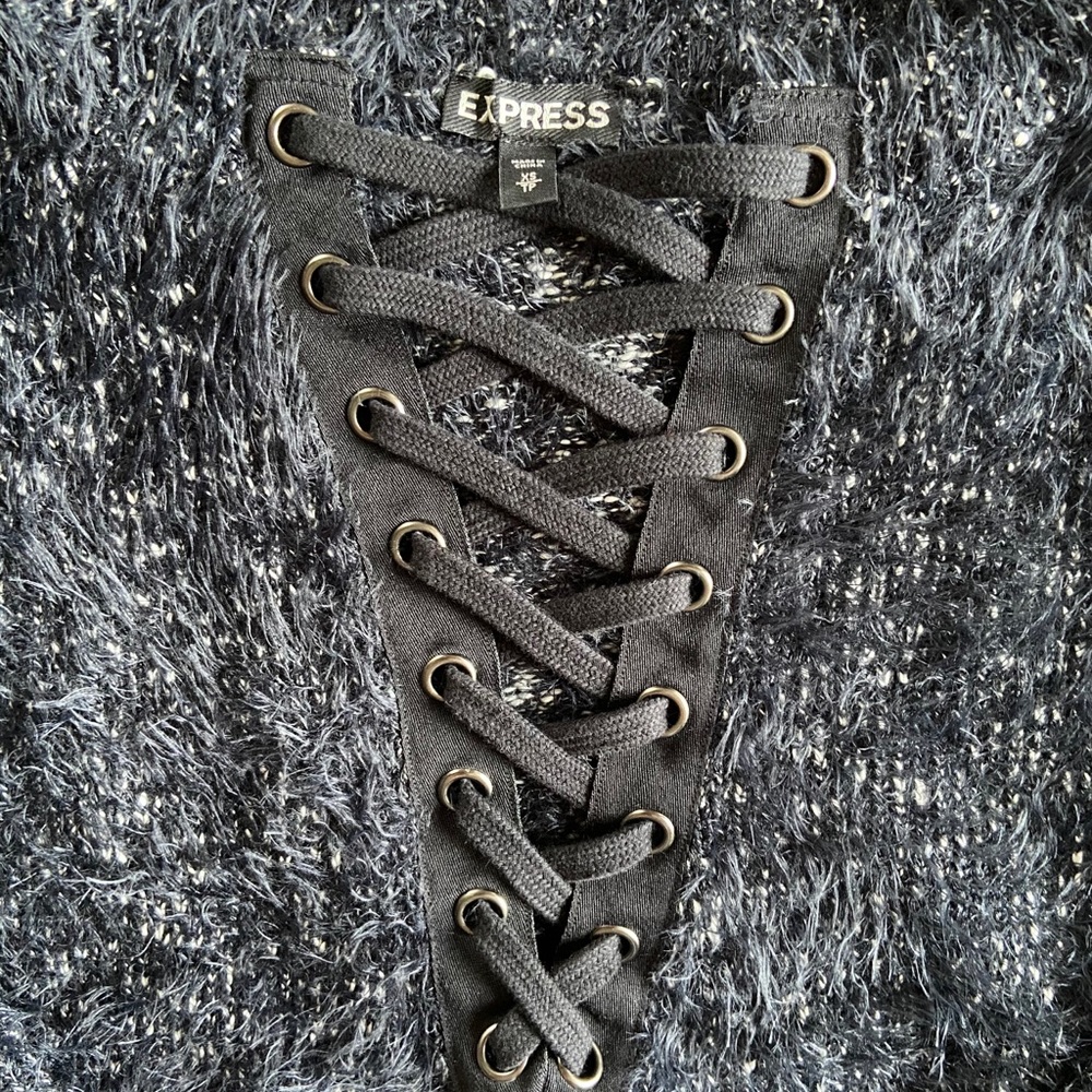 Express Sweater - Picture 2 of 4